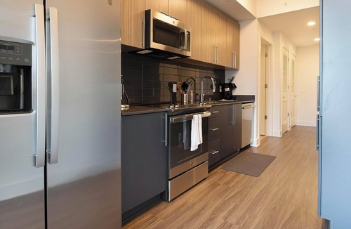 Baileys Crossroads Apartment | Landing | Amazing 1BD, Gym, Game Room