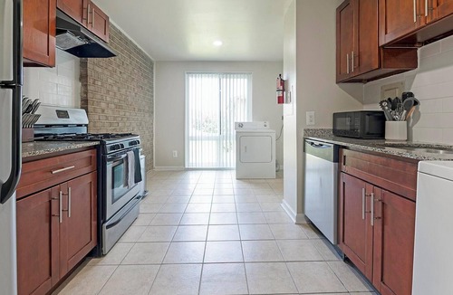 Greenbelt Apartment | Landing | Amazing 1BD, Gym, Pool