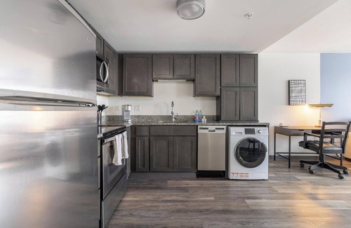 Downtown Hartford Apartment | Landing | Amazing 1BD, Game Room, Yoga Studio