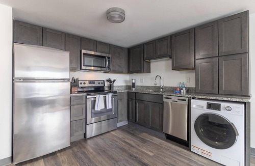 Downtown Hartford Apartment | Landing | Amazing 1BD, Game Room, Yoga Studio