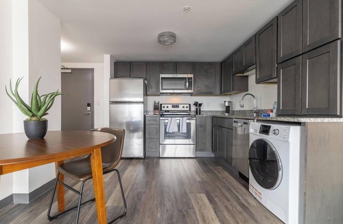Downtown Hartford Apartment | Landing | Amazing 1BD, Game Room, Yoga Studio