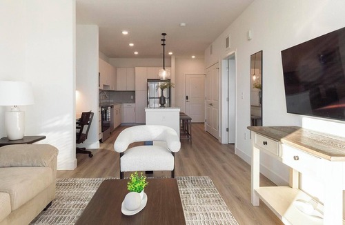 Firestone Apartment | Landing | Amazing 1BD, Gym, Clubhouse