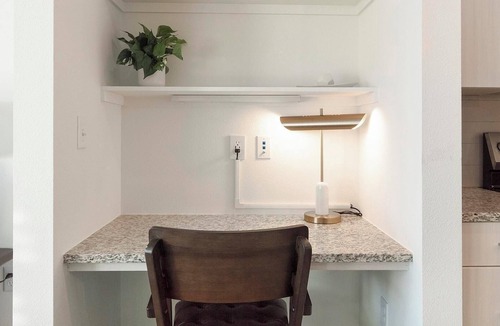 Firestone Apartment | Landing | Amazing 1BD, Gym, Clubhouse