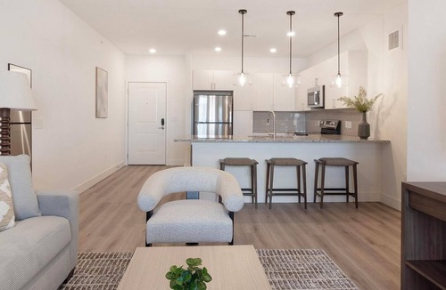 Firestone Apartment | Landing | Amazing 1BD, Gym, Clubhouse