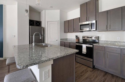 Buda Apartment | Landing | Amazing 1BD, Gym, Game Room