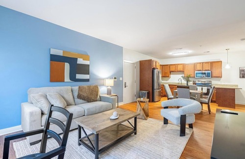Albany Apartment | Landing | Amazing 1BD, Gym