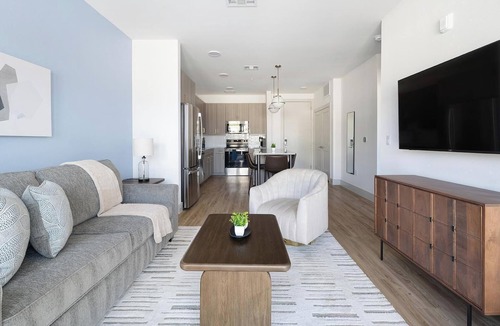 Scofield Farms Apartment | Landing | Amazing 1BD, Gym, Pool