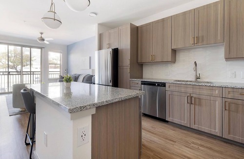 Scofield Farms Apartment | Landing | Amazing 1BD, Gym, Pool