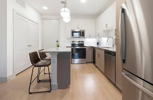 Scofield Farms Apartment | Landing | Amazing 1BD, Gym, Clubhouse