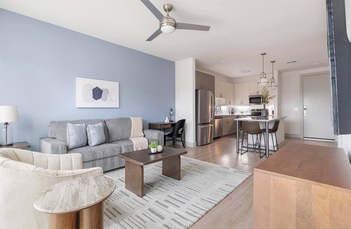 Scofield Farms Apartment | Landing | Amazing 1BD, Gym, Pool