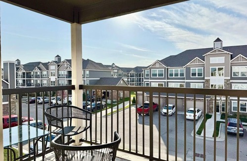 Belton Apartment | Landing | Amazing 1BD, Gym, Pool