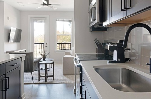 Sugar Hill Apartment | Landing | Amazing 1BD, Gym, Yoga Studio