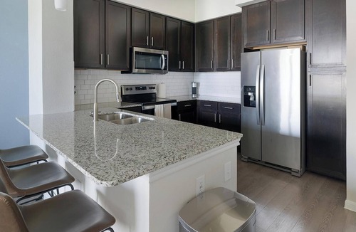 Conroe Apartment | Landing | Amazing 1BD, Gym