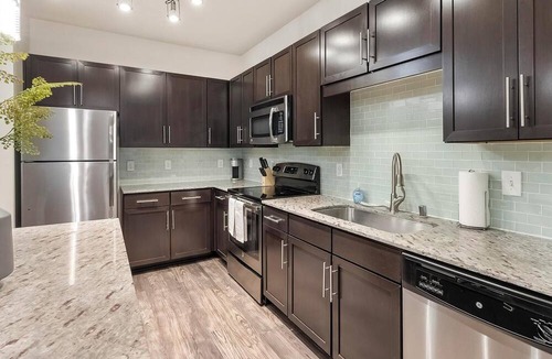 West Dallas Apartment | Landing | Amazing 1BD, Gym