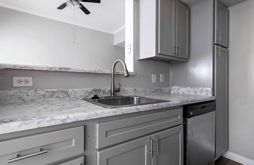 Briarforest Apartment | Landing | Amazing 1BD, Gym, Pool