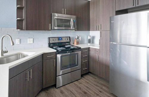Memorial Apartment | Landing | Amazing 1BD, Gym