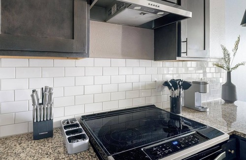 Baytown Apartment | Landing | Amazing 1BD in Bellview Acres Whiting