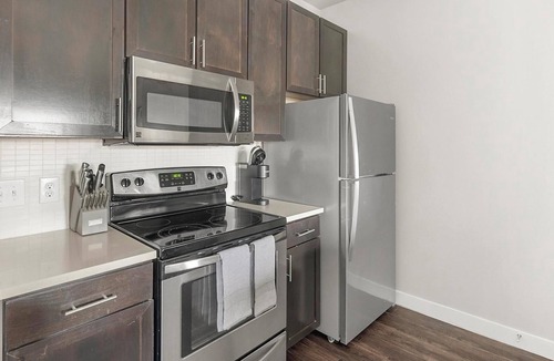 Katy Apartment | Landing | Amazing 1BD, Pool, Courtyard