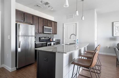 Buda Apartment | Landing | Amazing 1BD, Pool, Gym