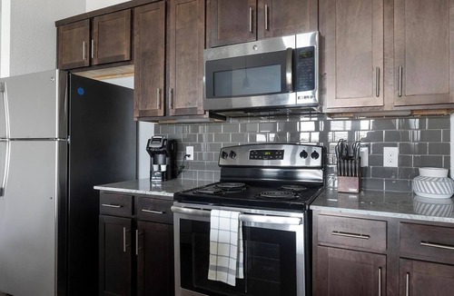 Buda Apartment | Landing | Amazing 1BD, Pool, Gym