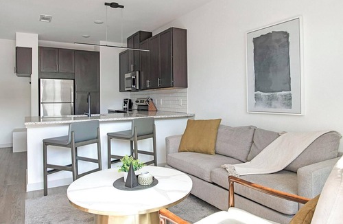Dallas Apartment | Landing | Amazing 1BD, Pool, Clubhouse