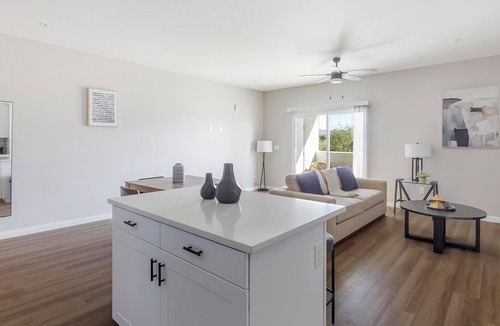 Townsite Apartment | Landing | Amazing 1BD, Rooftop Lounge, Pool