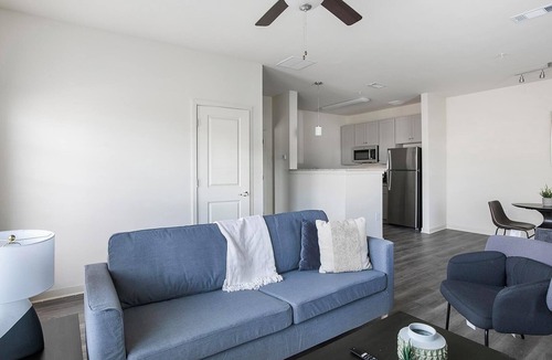 Fort Worth Apartment | Landing | Amazing 1BD in North Fort Worth