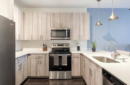 Fort Worth Apartment | Landing | Amazing 1BD in Bricktown