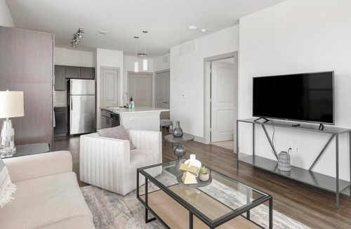 Haltom City Apartment | Landing | Amazing 1BD, Clubhouse, Gym
