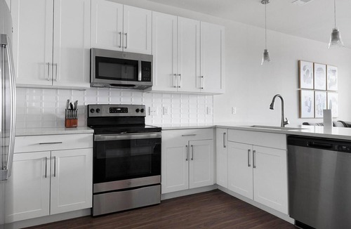 Wetmore Apartment | Landing | Amazing 1BD, Yoga Studio, Clubhouse
