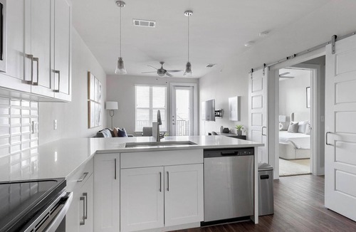 Wetmore Apartment | Landing | Amazing 1BD, Yoga Studio, Clubhouse