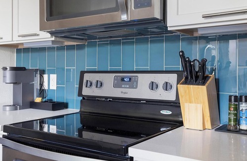 Downtown San Antonio Apartment | Landing | Amazing 1BD, Clubhouse, Gym