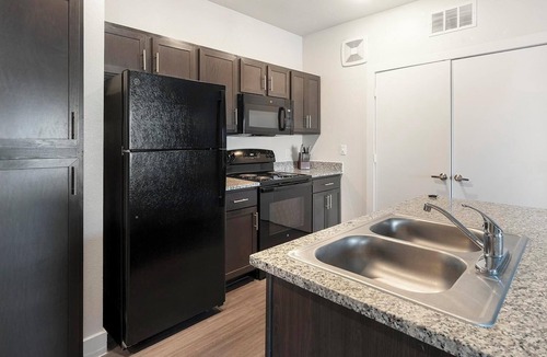 San Antonio Apartment | Landing | Amazing 1BD, Pool, Clubhouse