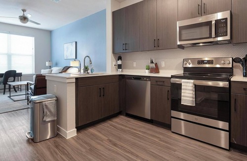 Wetmore Apartment | Landing | Amazing 1BD, Clubhouse, Gym