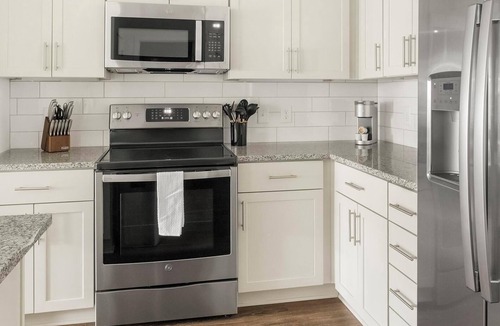 East Raleigh Apartment | Landing | Amazing 1BD, Yoga Studio, Gym