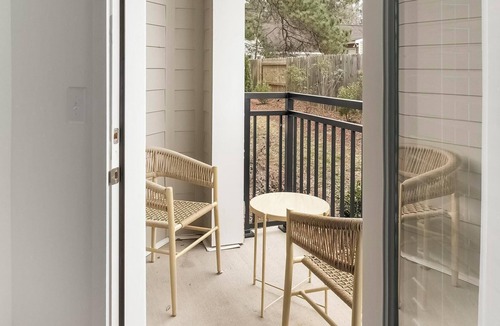East Raleigh Apartment | Landing | Amazing 1BD, Yoga Studio, Gym
