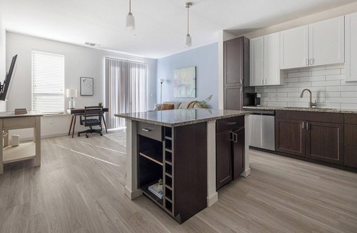 City Park Apartment | Landing | Amazing 1BD, Yoga Studio