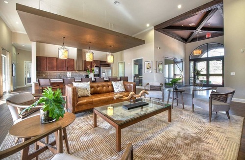 Spring Apartment | Landing | Amazing 2BD, Gym