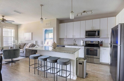 Land O' Lakes Apartment | Landing | Amazing 2BD, Clubhouse, Pool