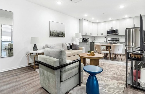 Spruce Hill Apartment | Landing | Amazing 2BD, Gym