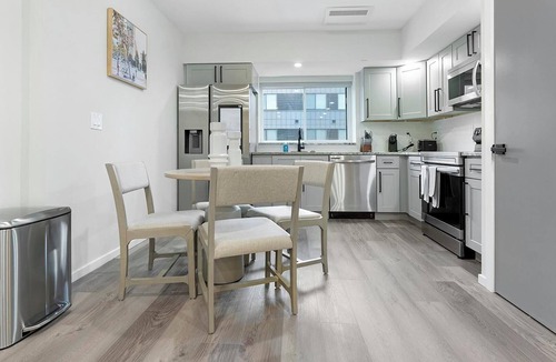 Spruce Hill Apartment | Landing | Amazing 2BD, Clubhouse, Gym
