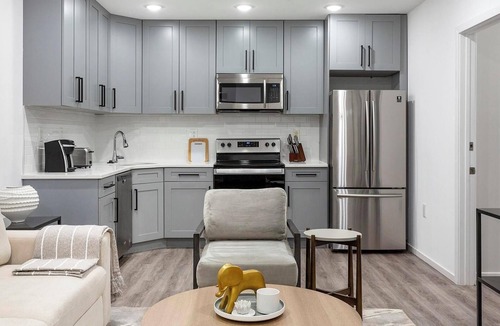 Spruce Hill Apartment | Landing | Amazing 2BD, Gym