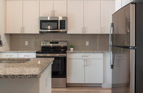 Firestone Apartment | Landing | Amazing 2BD, Clubhouse, Gym