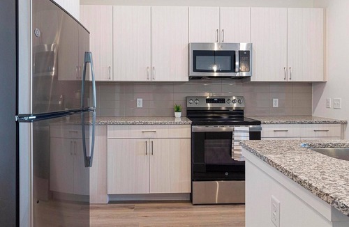 Firestone Apartment | Landing | Amazing 2BD, Clubhouse, Gym
