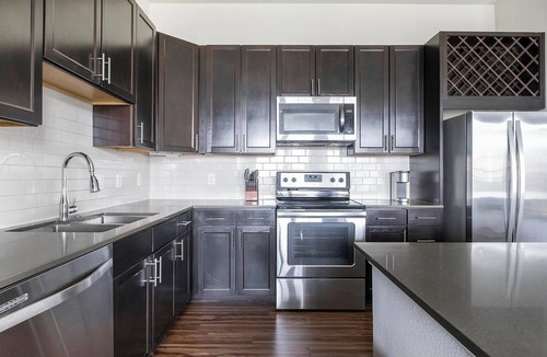 Klein Apartment | Landing | Amazing 2BD, Clubhouse, Gym
