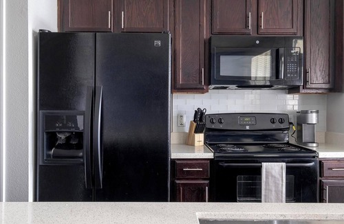 Atascocita Apartment | Landing | Amazing 2BD, Clubhouse, Gym