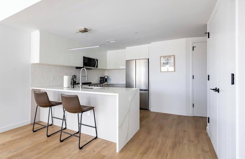 Hackensack Apartment | Landing | Amazing 2BD, Courtyard, Game Room