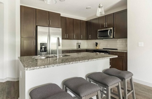 New Caney Apartment | Landing | Amazing 2BD, Gym