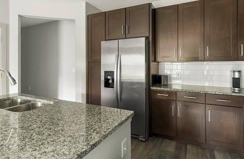 New Caney Apartment | Landing | Amazing 2BD, Gym