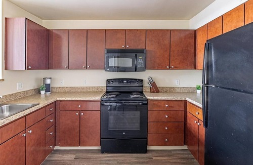 West New Haven Apartment | Landing | Amazing 2BD, Gym